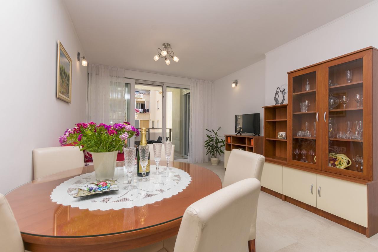 Apartment Ivanka Omiš Exterior foto